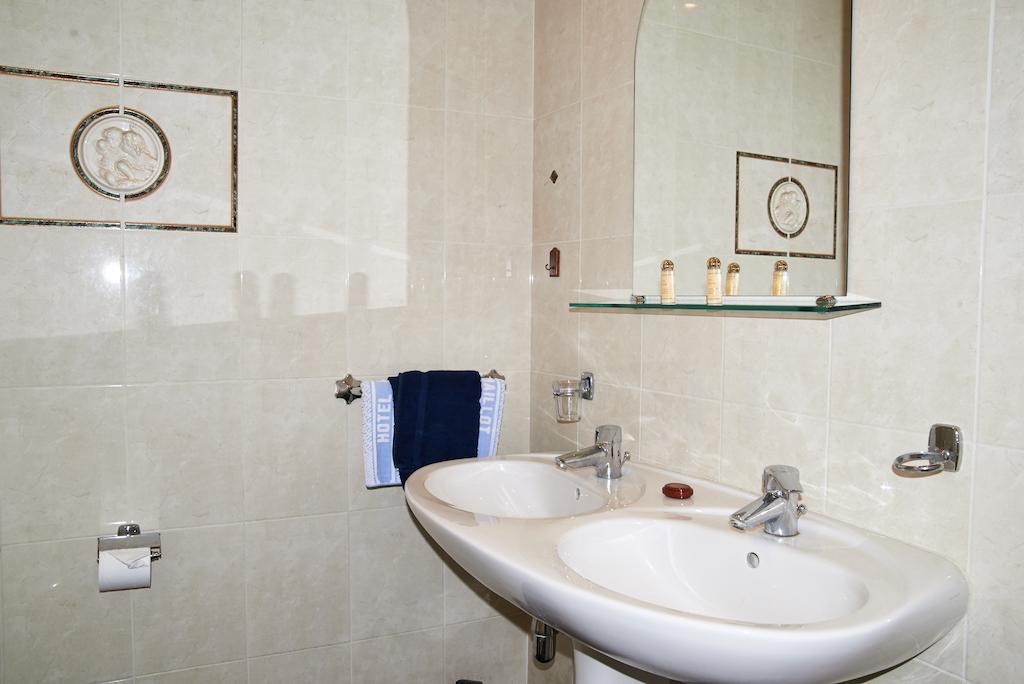 Hotel Maillot Neuilly-sur-Seine Luaran gambar